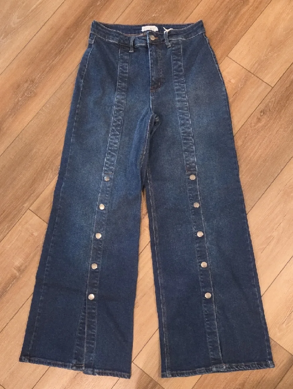 Dark Blue High-Waist Snap-Front Wide Leg Jeans - Women - Picture 3 of 5